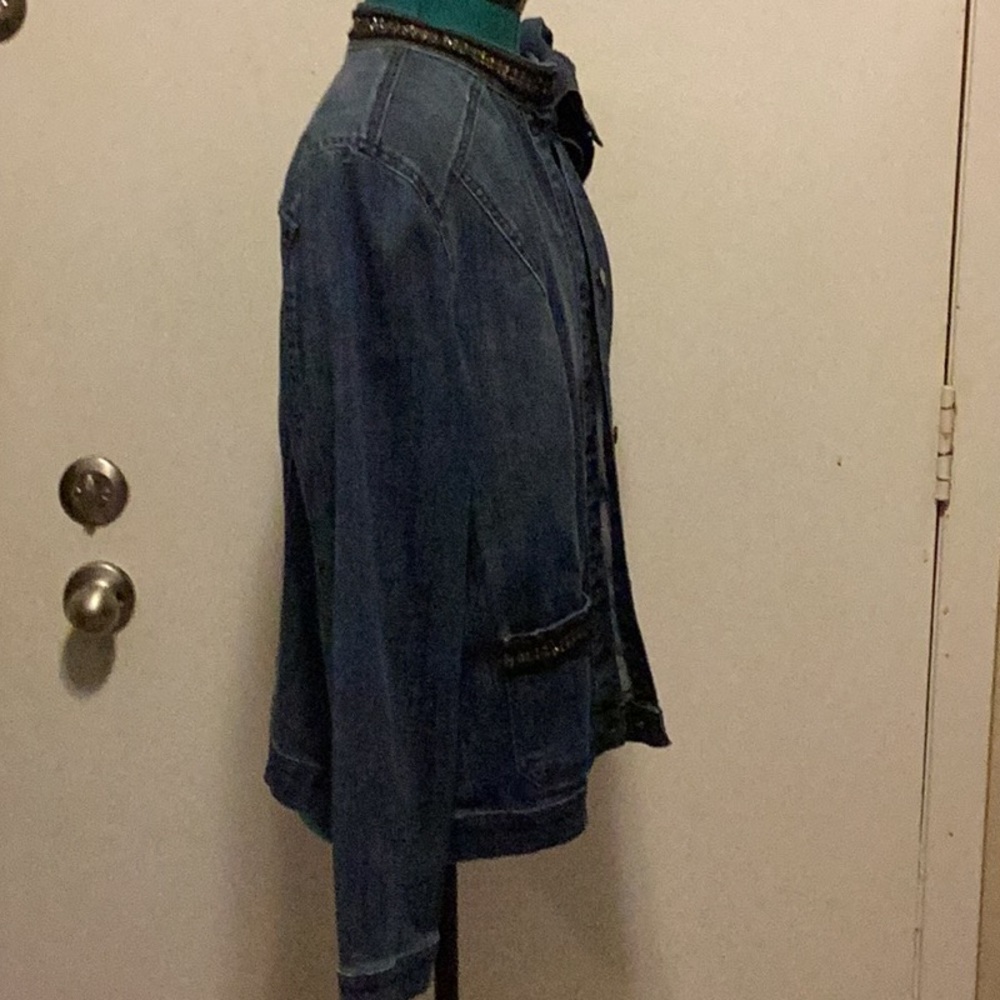 Chico’s Jean Jacket w/Golden Black Ribbon on Collar & pockets size 2 - Picture 7 of 10